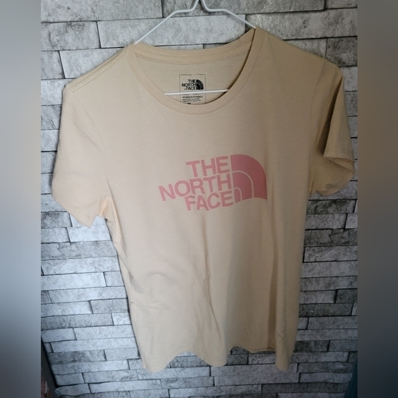 The North Face Women's Size Medium‎ Tshirt  Standard Fit Tan & Pink - Picture 1 of 3